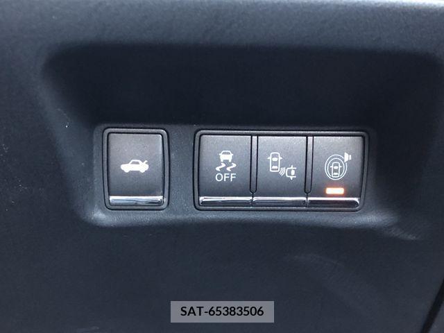 Nissan FUGA 2015-10 221103-18