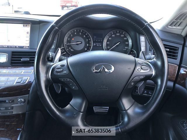 Nissan FUGA 2015-10 221103-12