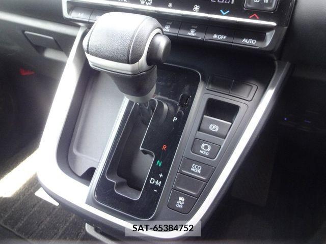 Toyota VOXY 2023-08 237436-15