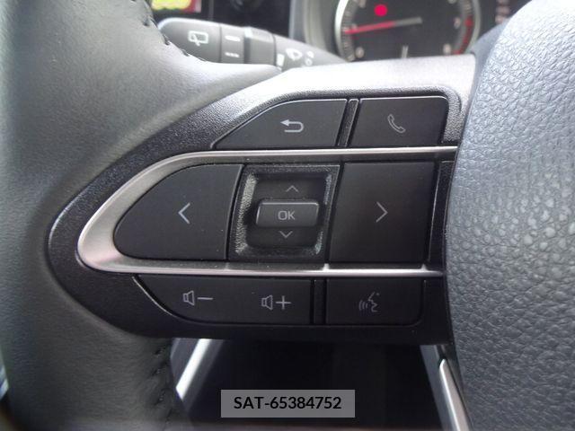 Toyota VOXY 2023-08 237436-18