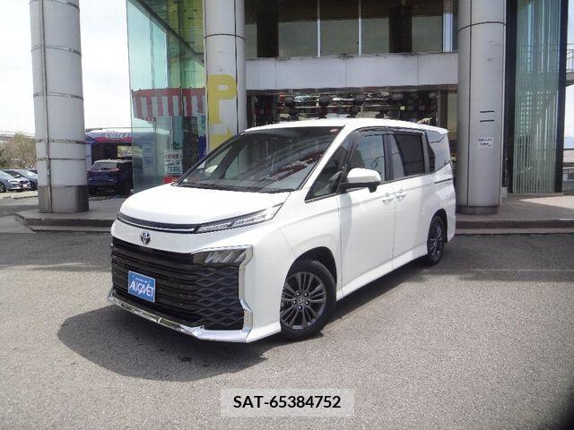 Toyota VOXY 2023-08 237436-0