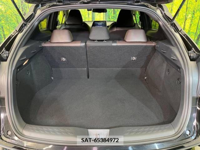 Toyota C-HR 2017-02 264205-10
