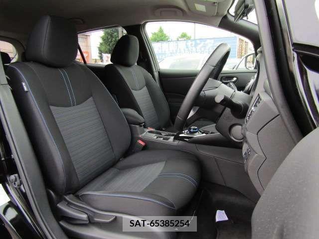 Nissan LEAF 2019-06 297885-17