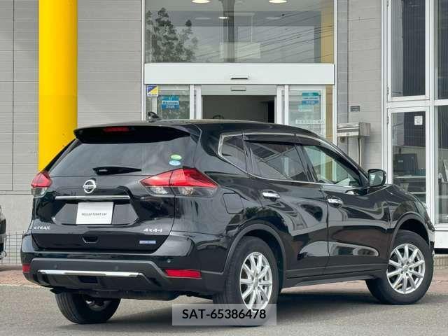 Nissan X-TRAIL 2019-09 379876-1