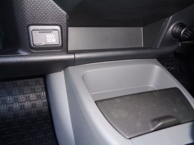 Nissan AD VAN 2016-09 27723-25