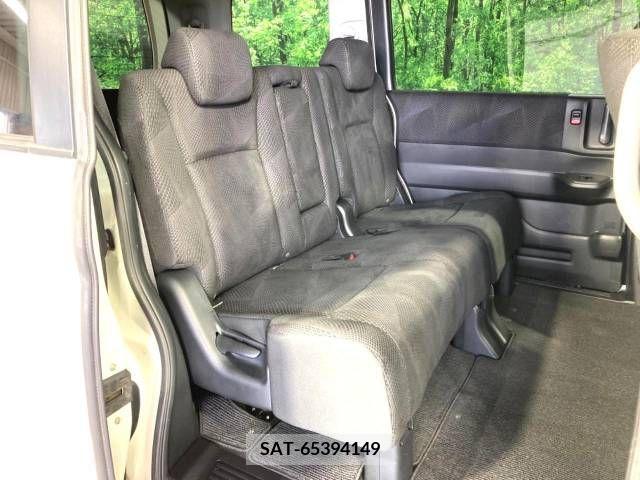 Honda e 2010-07 380388-9