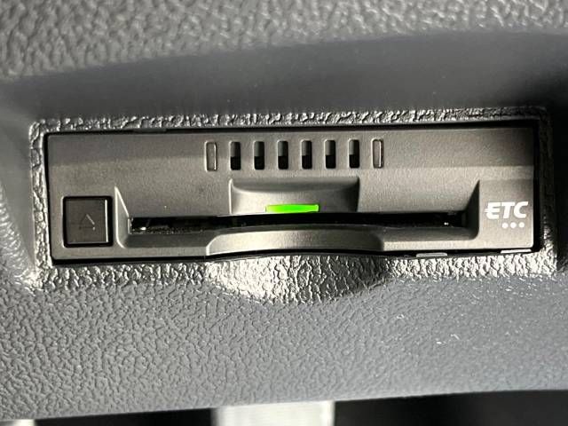 Toyota PRIUS 2021-06 195863-6