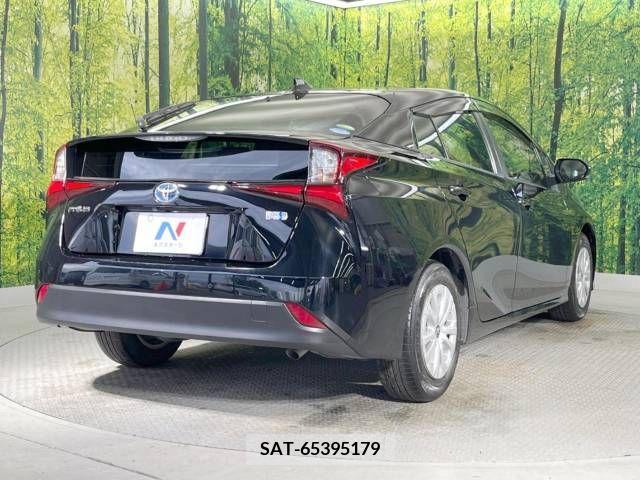 Toyota PRIUS 2021-02 281927-17