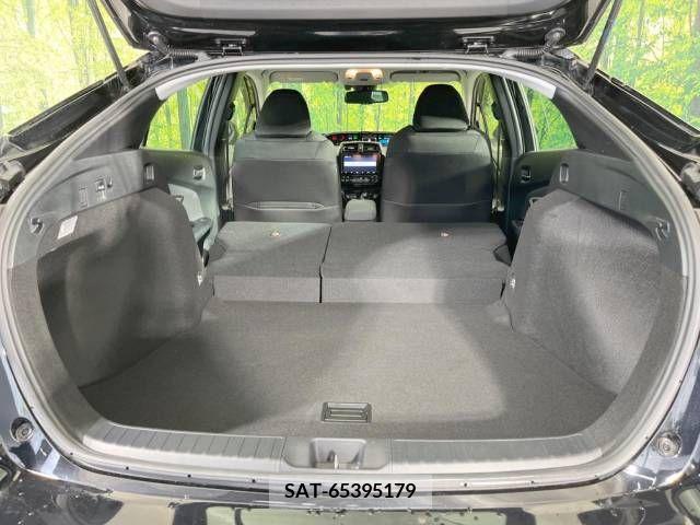 Toyota PRIUS 2021-02 281927-10