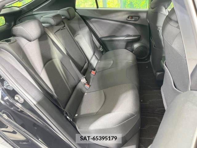 Toyota PRIUS 2021-02 281927-9