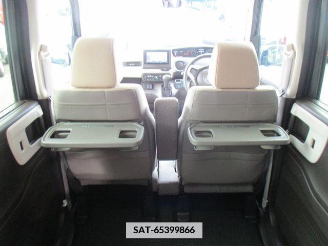 Honda N BOX 2022-06 341258-25