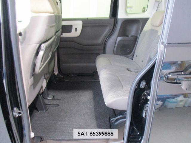 Honda N BOX 2022-06 341258-11