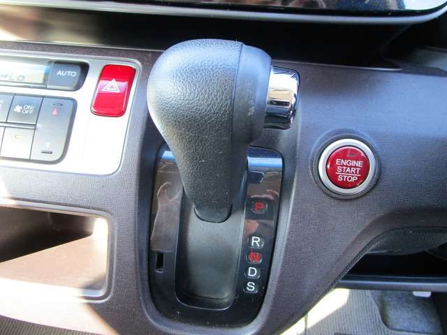 Honda N-ONE 2013-10 10902-14
