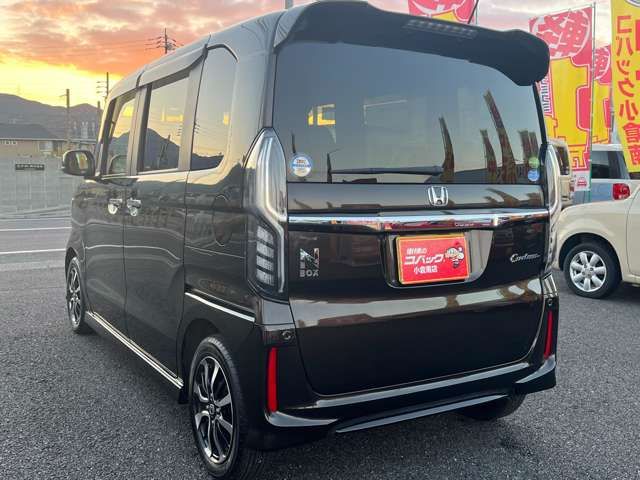 Honda N BOX CUSTOM 2019-02 184663-7