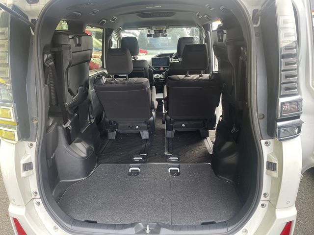 Toyota VOXY HYBRID 2020-08 187495-7