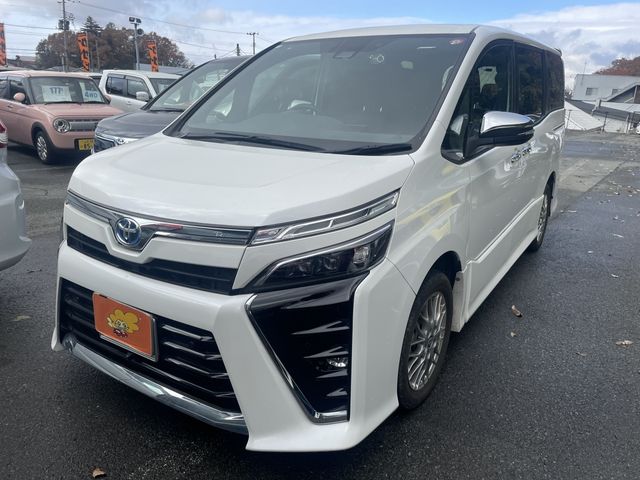 Toyota VOXY HYBRID 2020-08 187495-0
