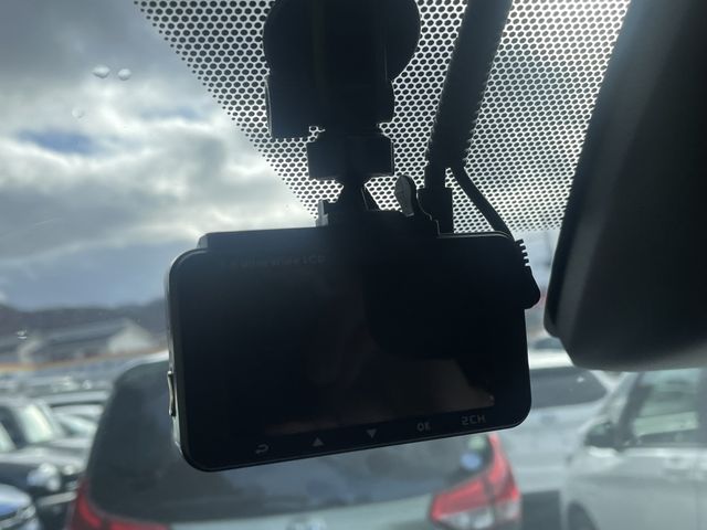 Toyota VOXY HYBRID 2020-08 187495-19