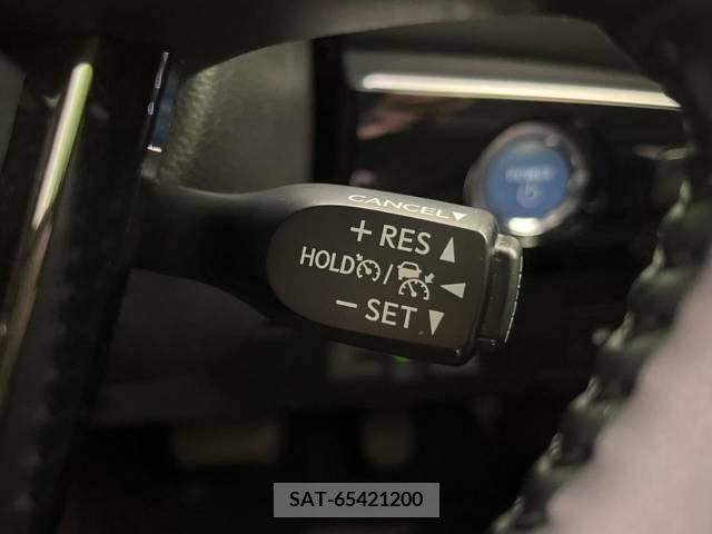 Toyota PRIUS 2021-06 322500-5