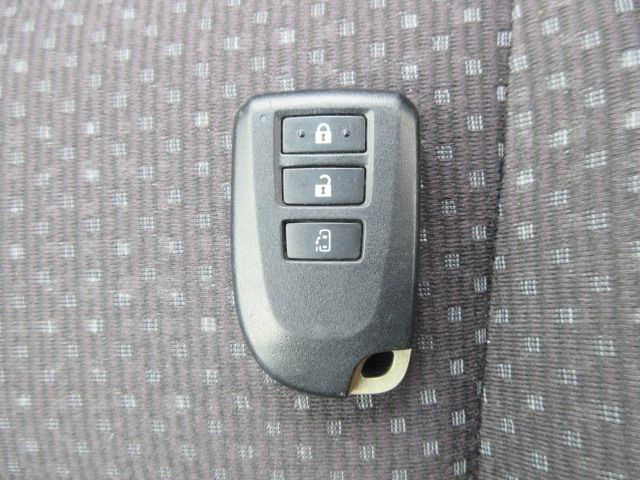 Toyota SPADE 2015-02 21015-19