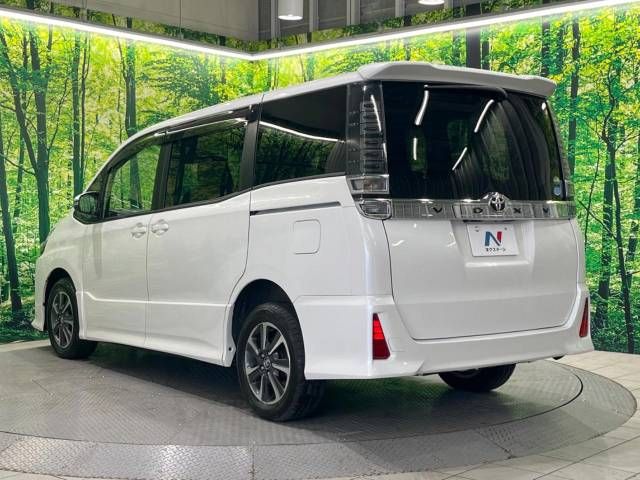 Toyota VOXY 2017-09 183983-18