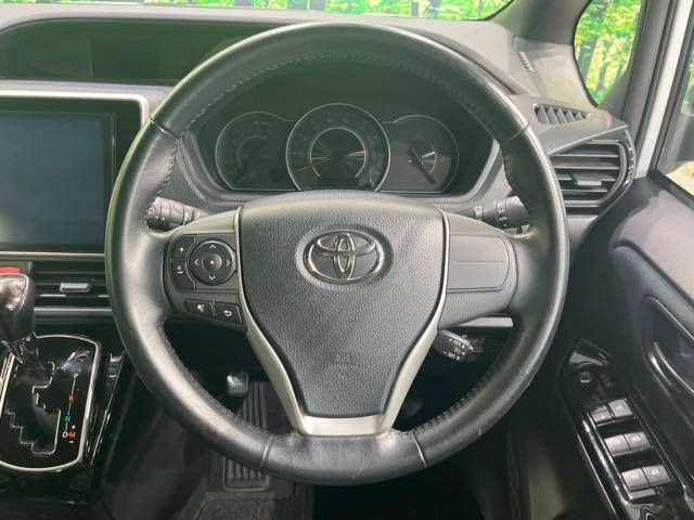 Toyota VOXY 2017-09 183983-12