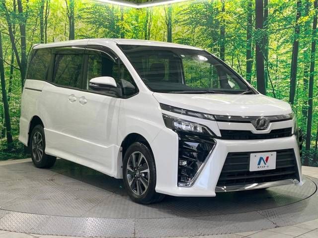 Toyota VOXY 2017-09 183983-17