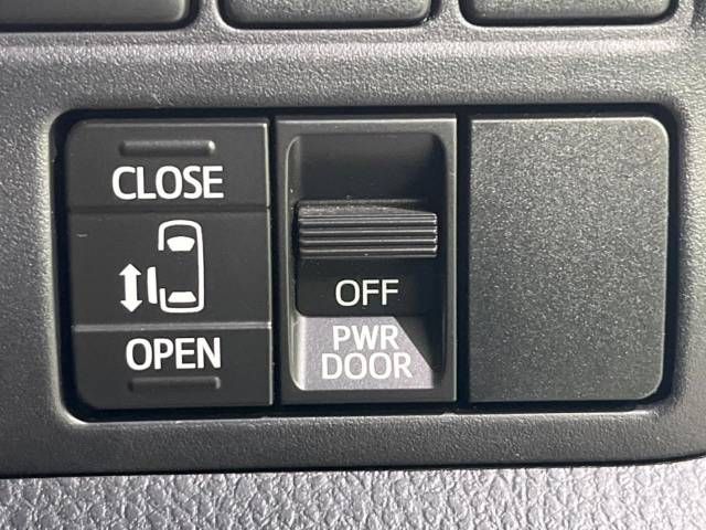 Toyota VOXY 2017-09 183983-4