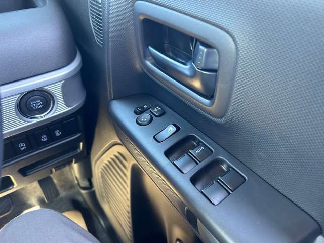 Suzuki SPACIA 2023-10 185457-11