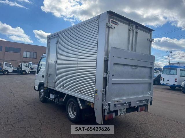 Isuzu ELF TRUCK 2006-06 324070-1