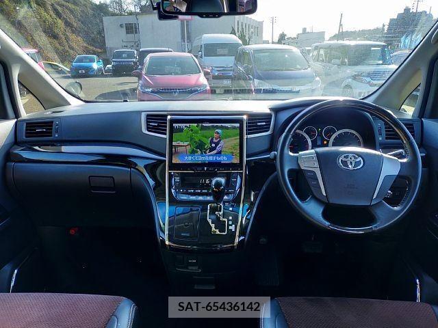 Toyota ALPHARD 2014-10 206880-1