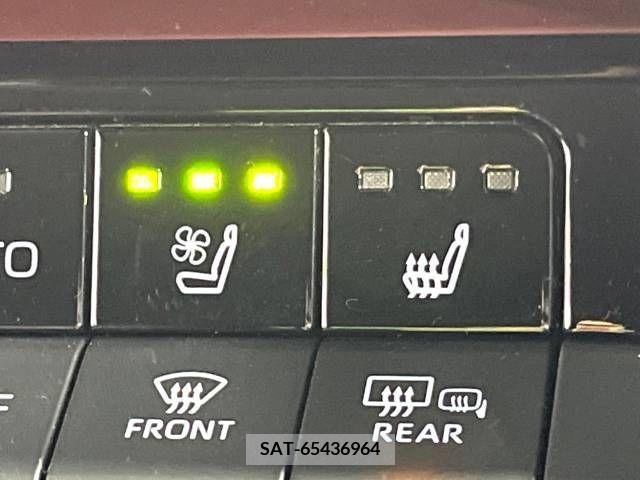 Toyota PRIUS 2023-05 345229-7