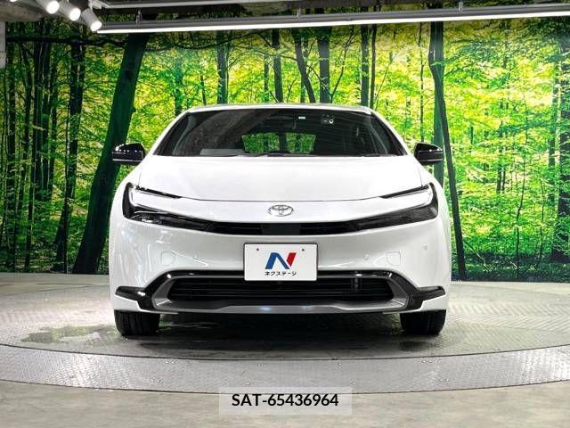 Toyota PRIUS 2023-05 345229-13