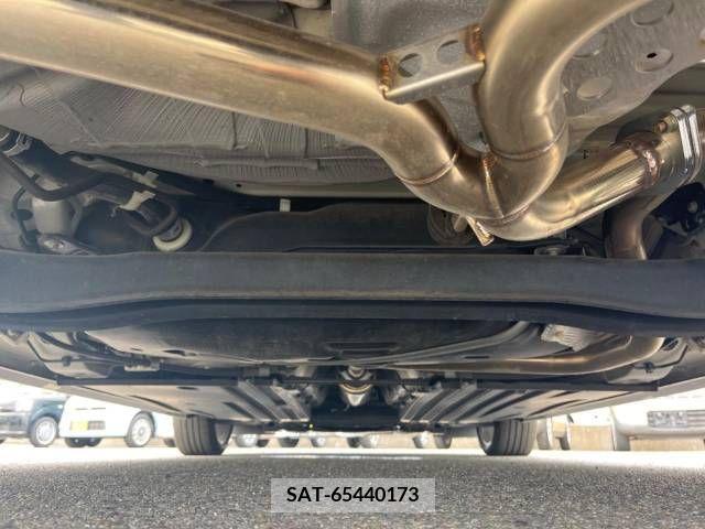 Suzuki SWIFT 2018-01 343628-19