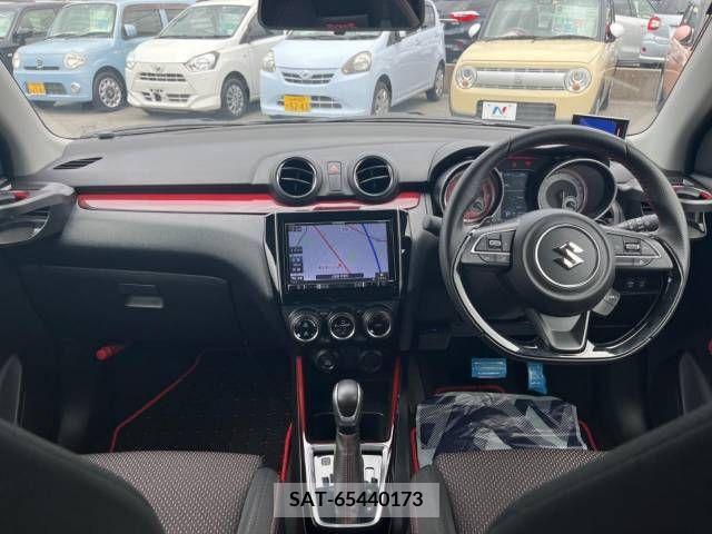 Suzuki SWIFT 2018-01 343628-1