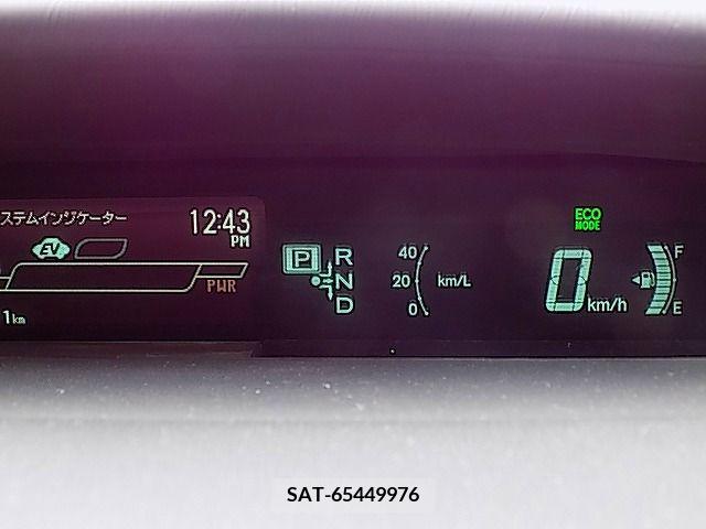 Toyota PRIUS 2012-11 234337-7