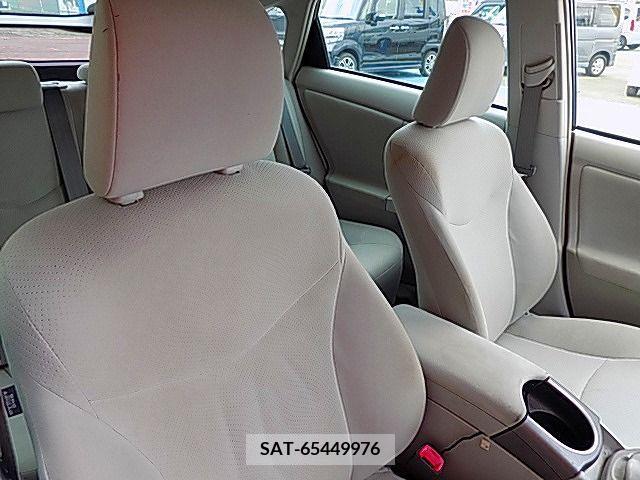 Toyota PRIUS 2012-11 234337-9