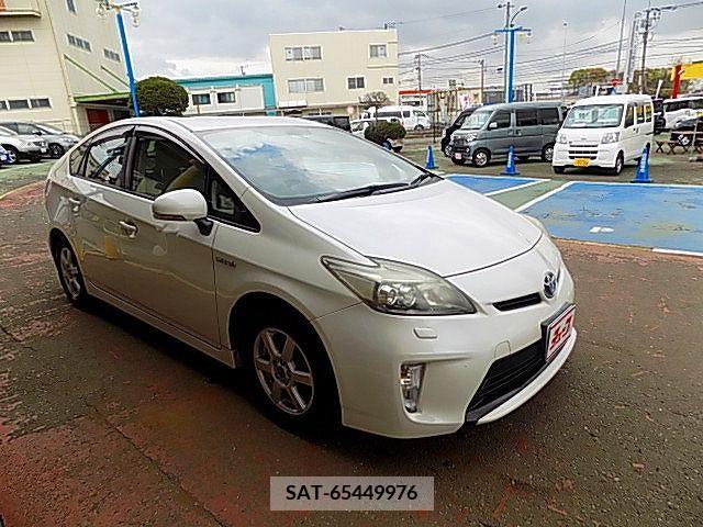 Toyota PRIUS 2012-11 234337-6