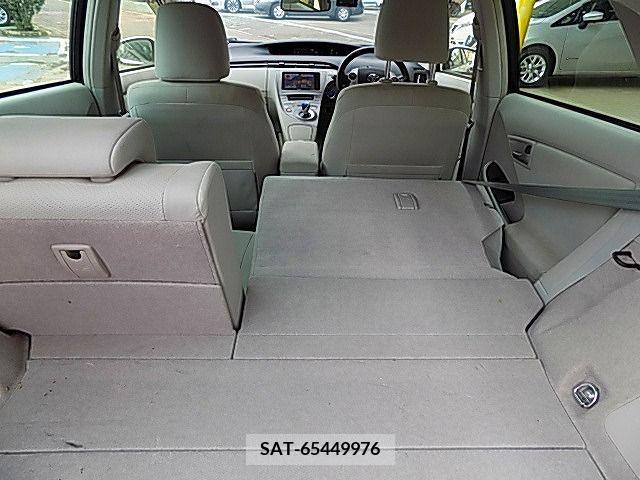 Toyota PRIUS 2012-11 234337-22