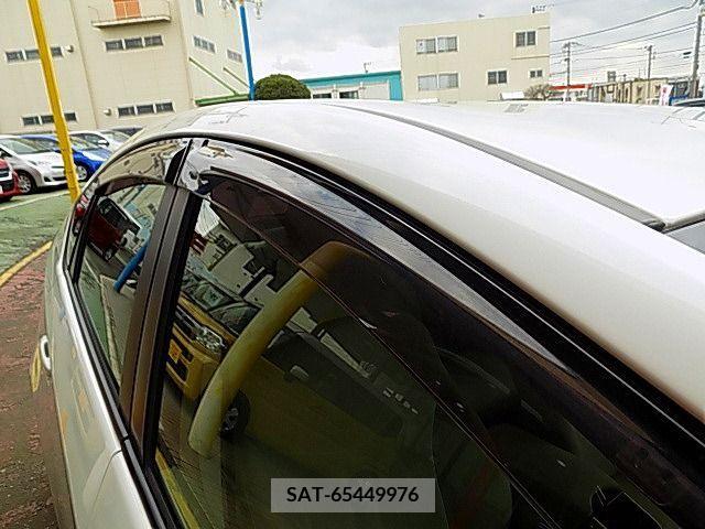 Toyota PRIUS 2012-11 234337-25