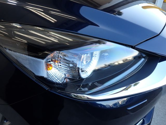 Mazda MAZDA2 2021-11 184136-8
