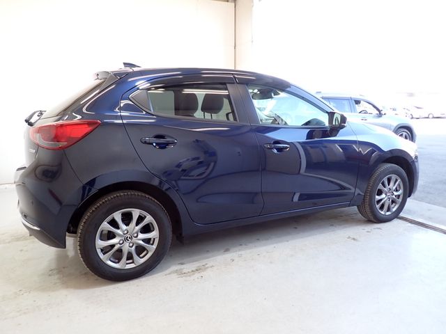 Mazda MAZDA2 2021-11 184136-4
