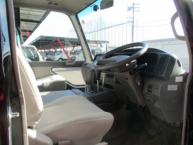 Toyota COASTER BIG VAN 2014-11 117-23