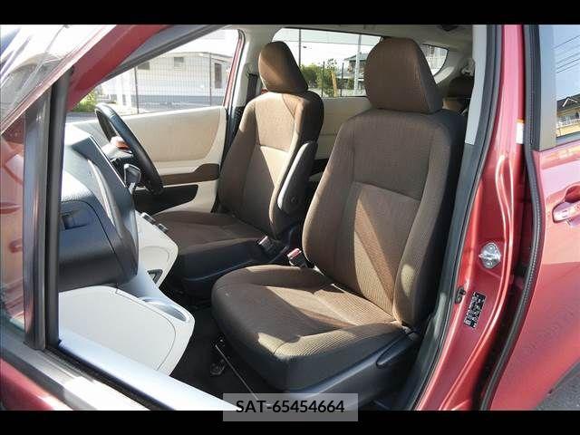 Toyota SIENTA 2015-11 298336-9