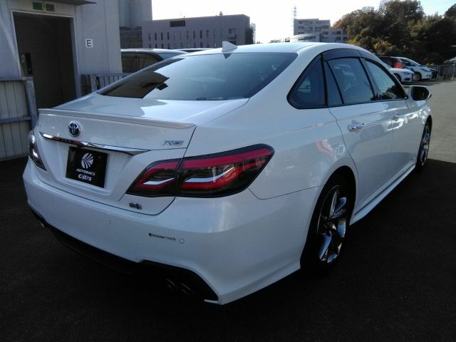 Toyota CROWN SEDAN 2019-02 28878-2