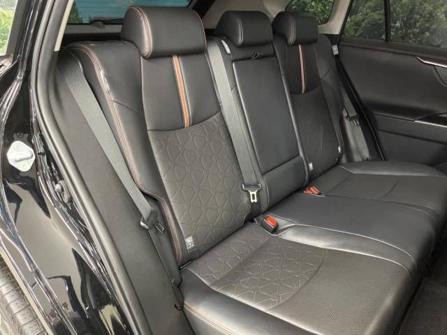 Toyota RAV4 2019-05 9717-9