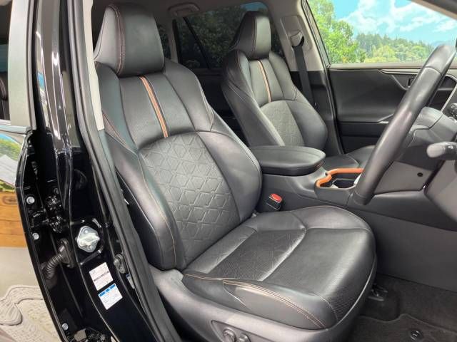 Toyota RAV4 2019-05 9717-8