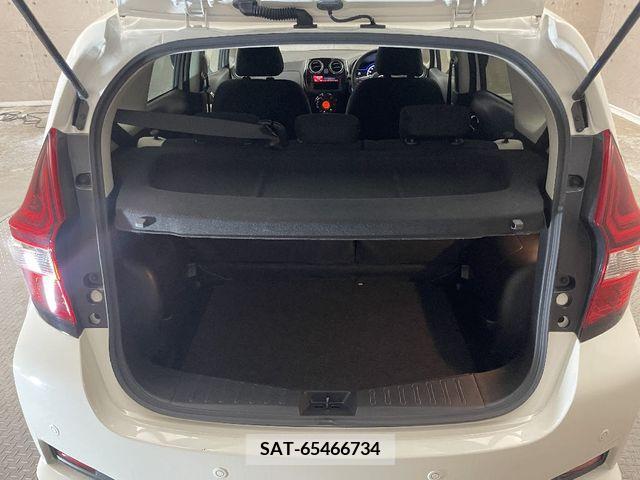 Nissan NOTE 2018-10 328193-11