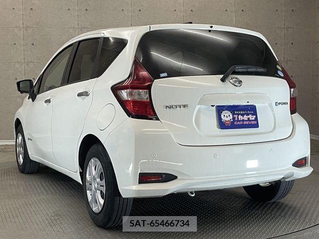 Nissan NOTE 2018-10 328193-2