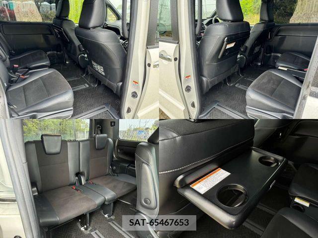 Toyota NOAH 2018-02 373490-27