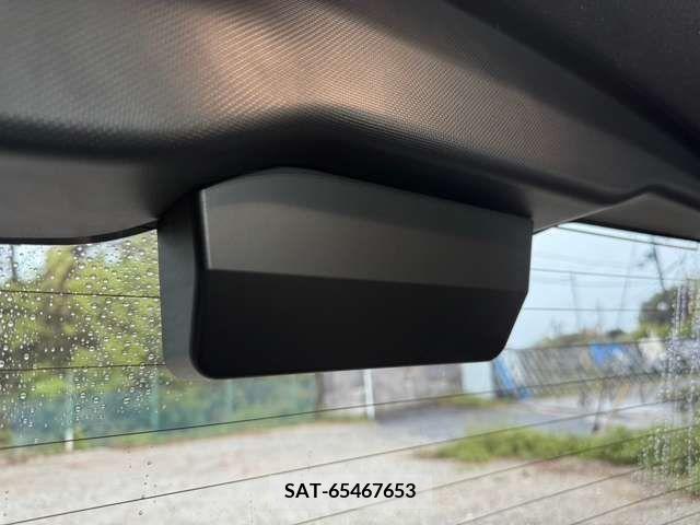 Toyota NOAH 2018-02 373490-23